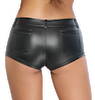 Hotpants im edlen Mattlook